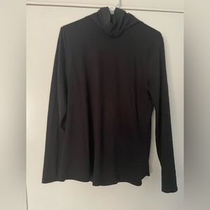 Kohl’s black SO favorite turtleneck. Size XL.
